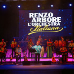Renzo Arbore e l'Orchestra Italiana allo Sferisterio Live Macerata