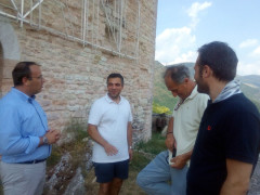 Sopralluogo di sindaco e vicesindaco di Camerino, assieme ai responsabili dei lavori, presso Rocca Varano