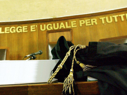 tribunale, sentenza, giudici