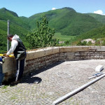 L'esecuzione dei lavori nel borgo storico di Elcito