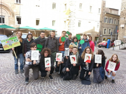 Gli studenti della classe terza D dell'Istituto Agrario "Giuseppe Garibaldi" di Macerata ha partecipato alla Giornata per la letteratura - Dante a mezzogiorno