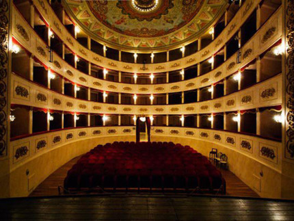 Il teatro G.Persiani di Recanati (interno)