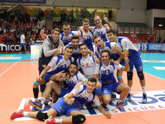 Il Volley Potentino festeggia la vittoria contro Brescia