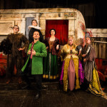 Il Decamerone nelle Marche. Da sx: Mariano Nieddu, Fonte Fantasia, Stefano Accorsi, Silvia Ajelli, Silvia Briozzo, Salvatore Arena. Foto ©Andrea Pirrello