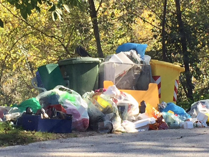 abbandono di rifiuti a Tolentino, in contrada S.Rocco