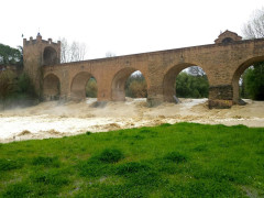 Il fiume Chienti a Tolentino in piena per il maltempo del 23 marzo 2016
