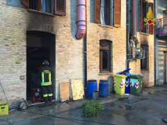 I danni dopo l'esplosione al Cantinone di Charly a Villa San Filippo di Monte San Giusto