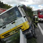 Incidente sulla SS77: un autocarro è uscito di strada perdendo gran parte del suo carico di bombole gpl