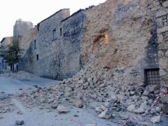 Un crollo a Camerino dopo il terremoto di domenica 30 ottobre 2016