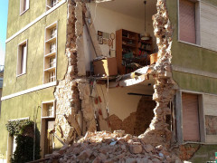 Un palazzo a San Severino Marche dopo il terremoto di domenica 30 ottobre 2016