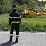 Motociclista finisce in un burrone a Serravalle