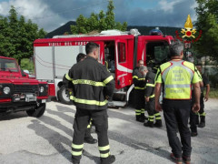 I Vigili del Fuoco durante le ricerche del 63enne scomparso