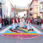 La 25° edizione dell'Infiorata di Castelraimondo