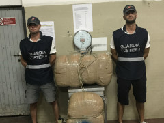 Ritrovamento di altri 81 chili di marijuana sulla costa di Civitanova Marche
