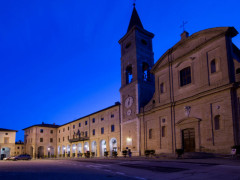 La piazza di Caldarola prima del sisma