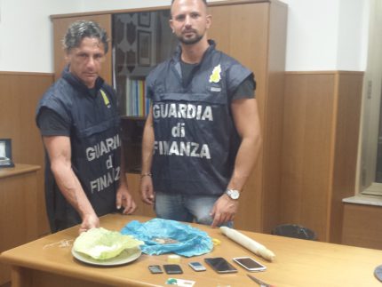 Arresto per spaccio di eroina all'Hotel House