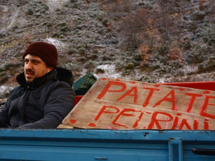 Scena del cortometraggio "La strada vecchia"