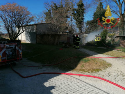 Incendio a Capanno a Montelupone