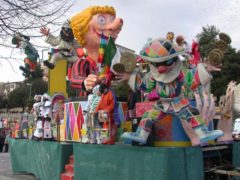 Carro allegorico di Carnevale