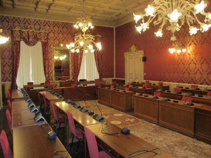 Sala consiliare del Comune di Macerata