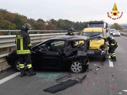 Incidente lungo la SS 77 nei pressi di Tolentino