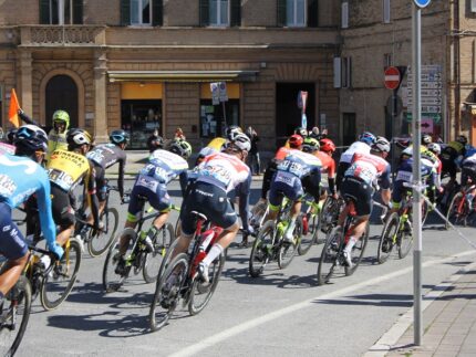 Tirreno-Adriatico a Macerata