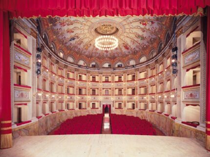 Teatro Vaccaj di Tolentino