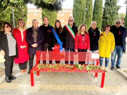 Panchina rossa inaugurata a Civitanova Marche