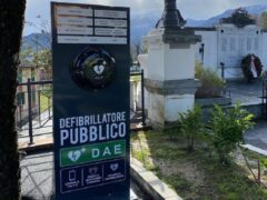 Defibrillatore installato a Sarnano