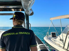 Guardia di Finanza: Reparto Operativo Aeronavale Ancona impegnato nelle acque delle Marche