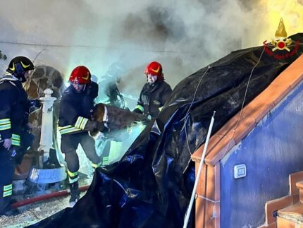 Incendio a Serravalle di Chienti