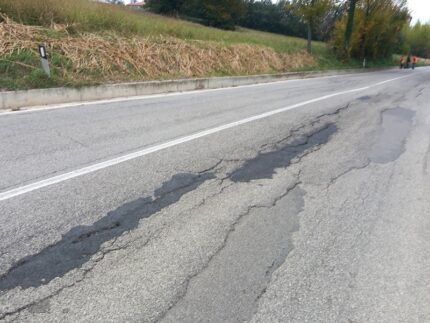 Strada Provinciale 52 "Jesina" nel territorio di Appignano