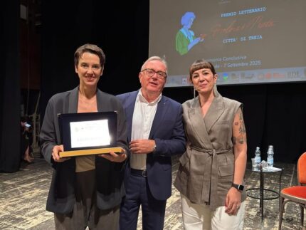 Alessandra Carati vince la quarta edizione del Premio Letterario “Dolores Prato – Città di Treia”