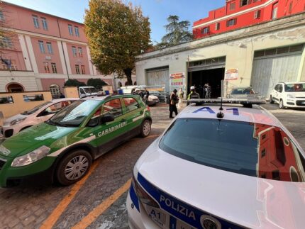 Controlli in un autolavaggio di Macerata
