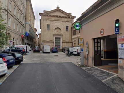 Via Armaroli a Macerata